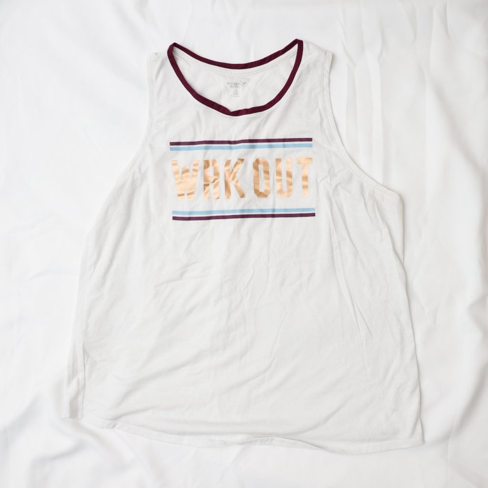 Old Navy Active "WRK OUT" Graphic Tank Top Size 2X. Good used condition!